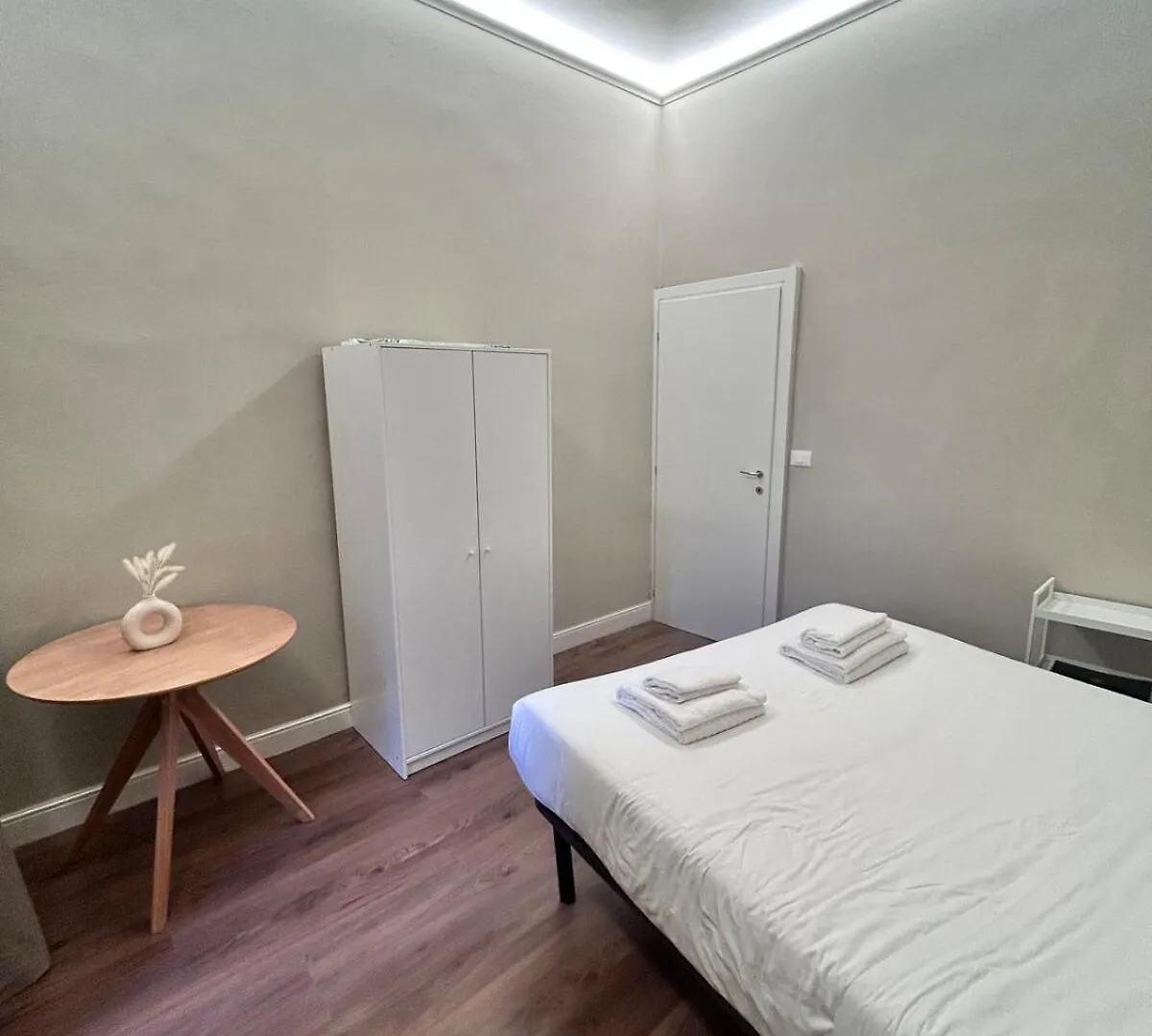 #Modern Artist# Apartment Florence