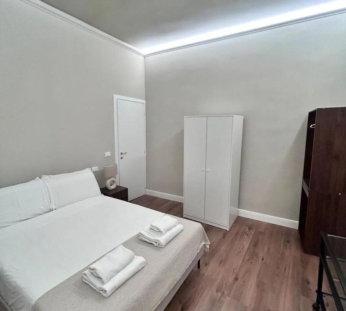 #Modern Artist# Apartamento Florença